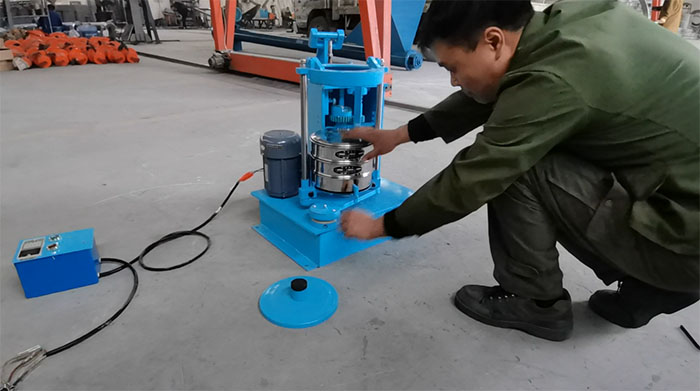 標(biāo)準(zhǔn)振篩機(jī)使用注意事項。